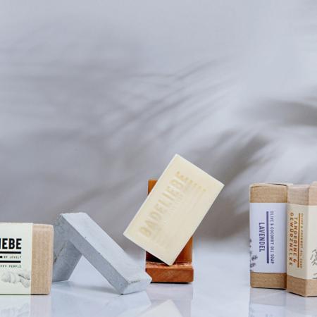 Sonderaktion!! Zwei Seifenhalter mit 4 Hartseifen Ihrer Wahl aus dem BADELIEBE Sortiment für insgesamt 45 Euro-Lebenshilfe Nürnberg-werky