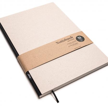 Handgemachtes großes Design-Notizbuch aus 100 % Recyclingpapier „BerlinBook“ - Schwarz/Recyclingkarton-tyyp-werky