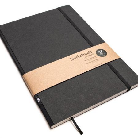 Handgemachtes Design-Notizbuch A4 aus 100 % Recyclingpapier „Klassik“ - Schwarz-tyyp-werky