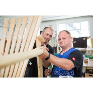 Gartenstuhl Massivholz "Relax" aus unbehandeltem Holz, mit hohem Sitzkomfort-Leben leben Arbeit & Produktion gGmbH-werky