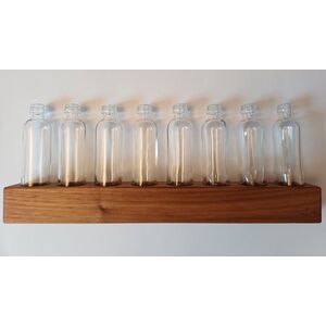 Blumen- und Gräservasen mit 8 Gläsern--werky